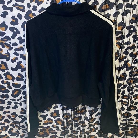 VICTORIA SECRET PINK REVERSE FLEECE CROPPED POLO SWEATSHIRT - Picture 9 of 12